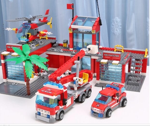 Estação de bombeiros estilo lego minecraft-774 Peças